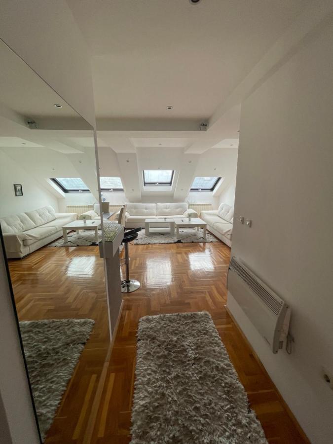 Casa Gialla Free Parking Sarajevo Bagian luar foto