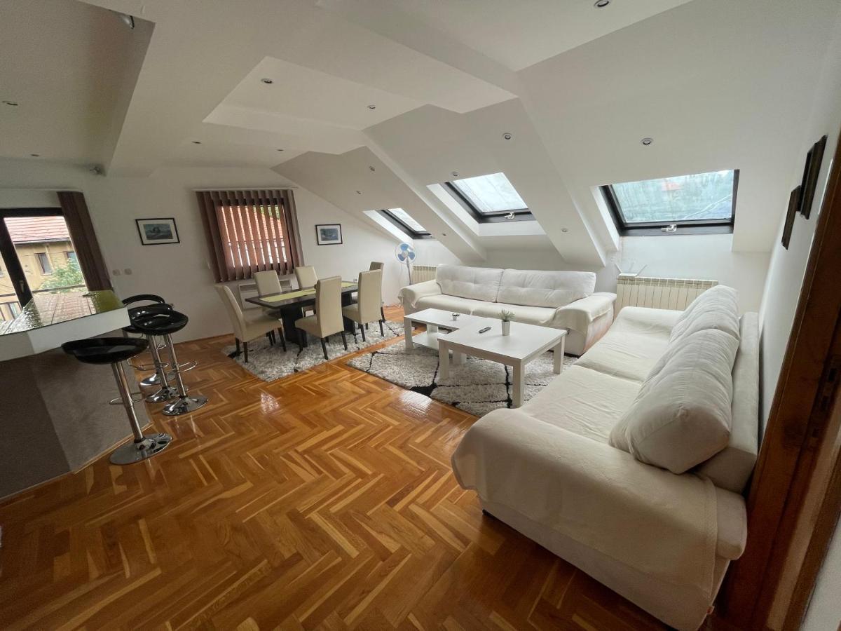 Casa Gialla Free Parking Sarajevo Bagian luar foto