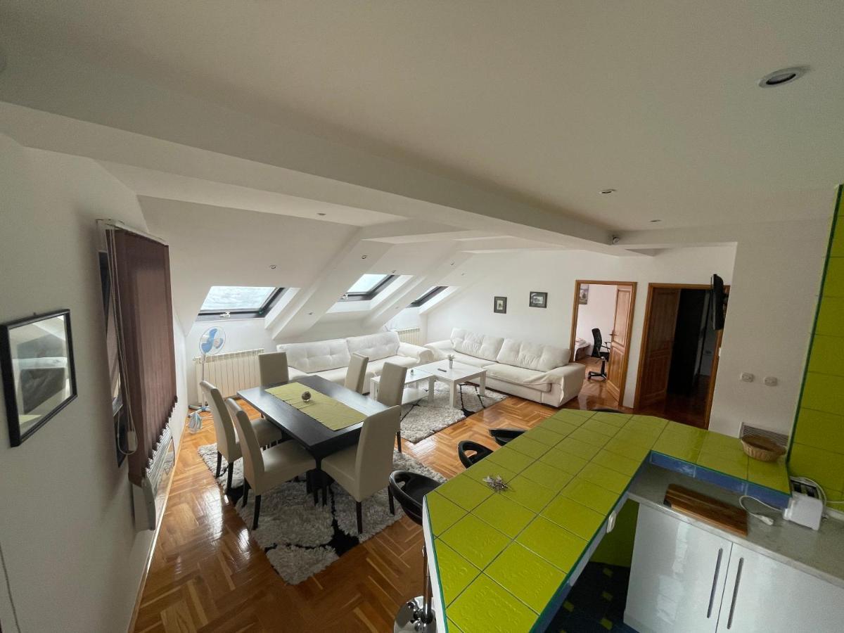 Casa Gialla Free Parking Sarajevo Bagian luar foto